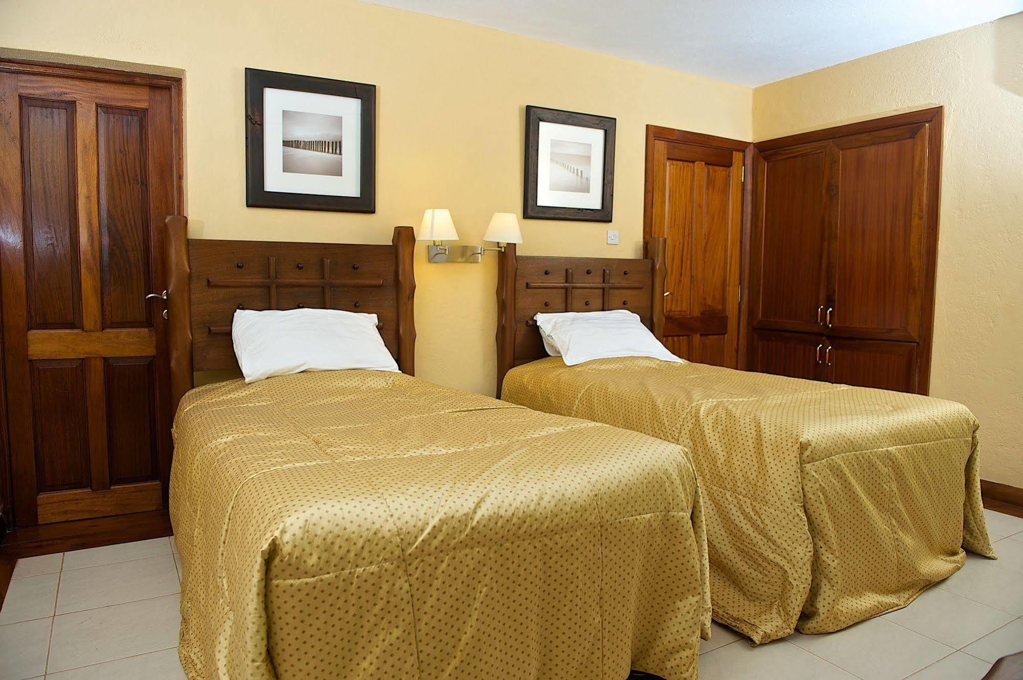 The Great Rift Valley Lodge & Golf Resort Naivasha Exterior foto
